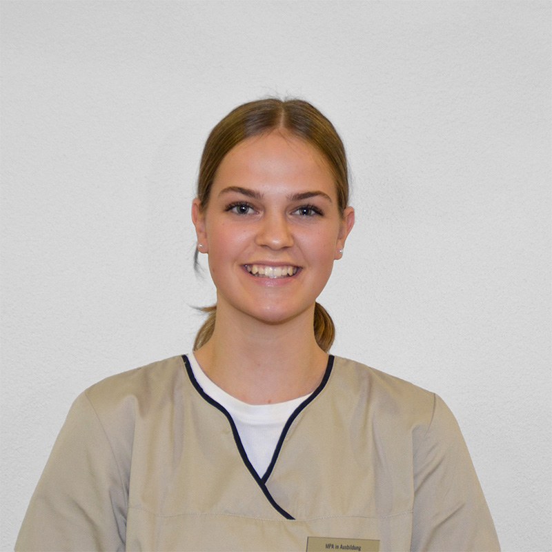 Aaliyah Prill Arztpraxis Dr. med. Roman Bollinger Feuerthalen